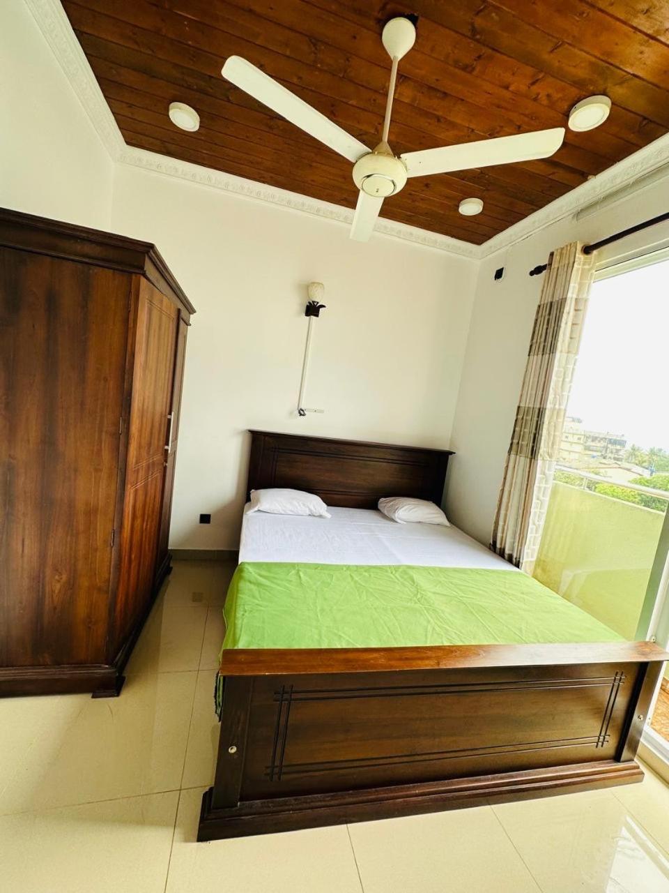 Green Tree Apartments Dehiwala-Mount Lavinia Eksteriør billede